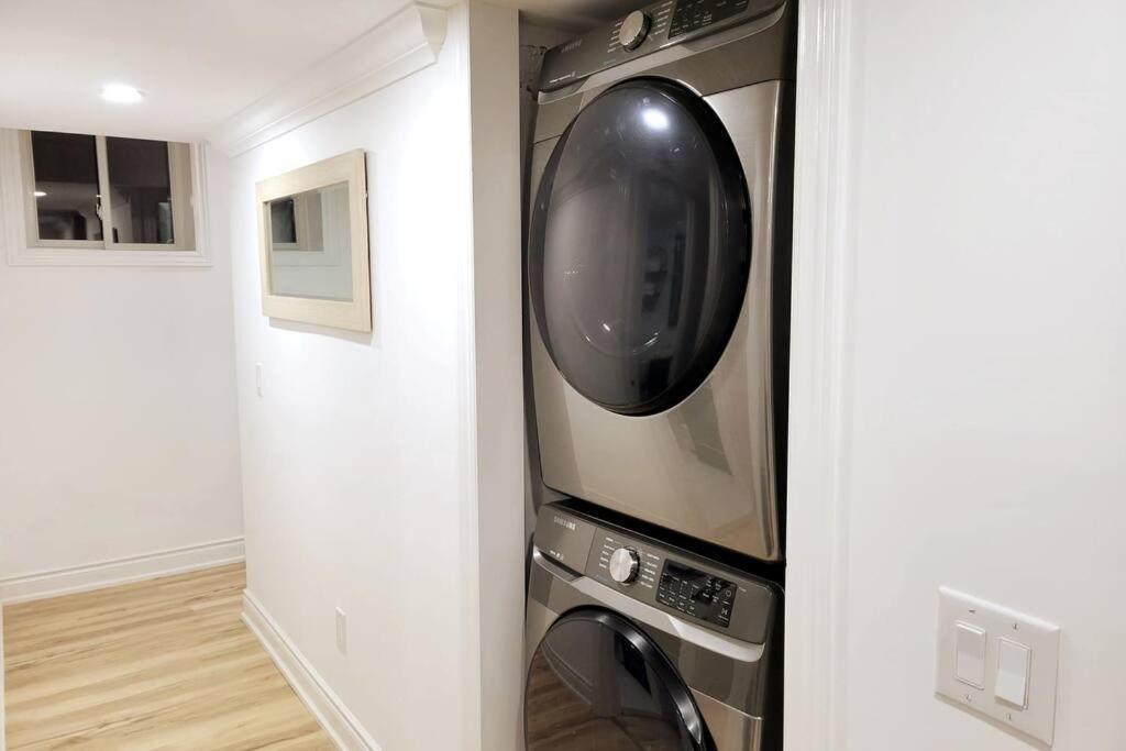 Apartament Modern Oasis In Richmond Hill, The Place For You! Zewnętrze zdjęcie